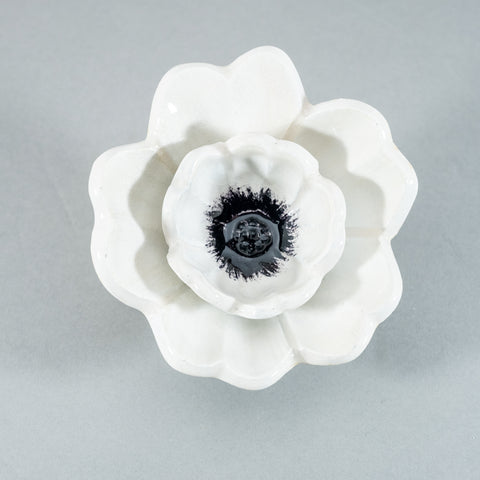 White Poppy Large 10 cm (Trade min 4 / Retail min 1) (***IN STOCK - MARCH 2024***)