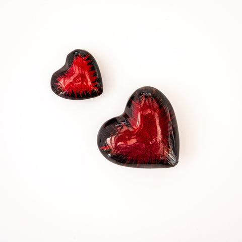 Brushed Red Large Hearts 5 cm (Trade min 16 per box / Retail min 1)