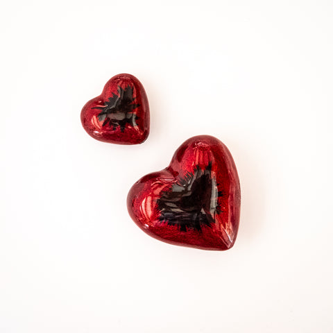 Brushed Red Small Hearts 3.5 cm (Trade min 32 per box / Retail min 1)