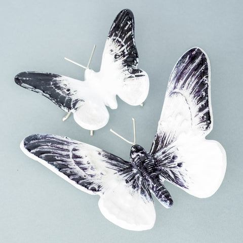 White & Black Butterfly Large (Trade min 4 / Retail min 1)