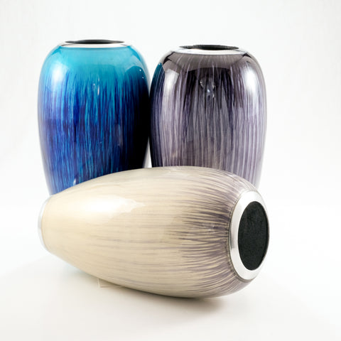 Brushed Silver Vase (Trade min 4 / Retail min 1)