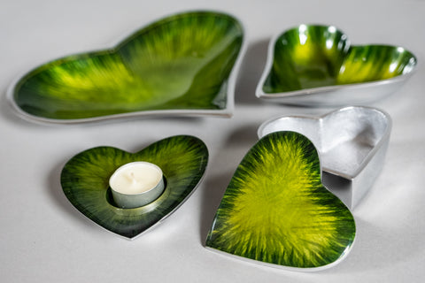 Brushed Green Heart T-Light Holder (Trade min 4 / Retail min 1) (***IN STOCK - MARCH 2024***)