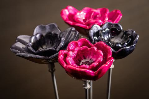 Black Poppy Large 10 cm (Trade min 4 / Retail min 1) (**DUE IN MARCH 2025**) Available to preorder