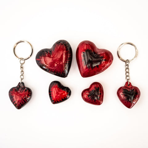 Brushed Red Large Hearts 5 cm (Trade min 16 per box / Retail min 1)