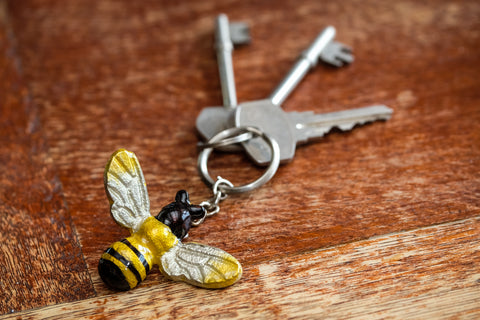 Coloured Bee Keyrings 6 cm (Trade min 24 per box )