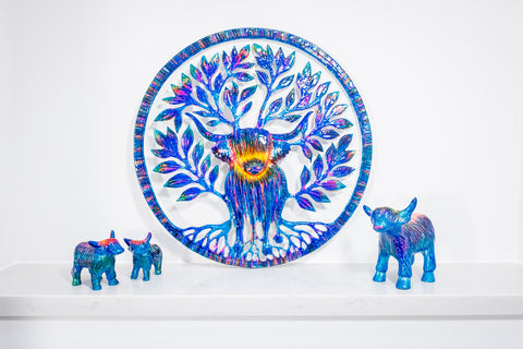 🎆DUE IN MARCH '26 - PRE-ORDER NOW 🎆 - Rainbow Highland Cow Of Life - 41 cm (Trade min 2 / Retail min 1)