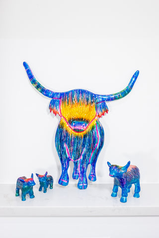 🎆DUE IN MARCH '26 - PRE-ORDER NOW 🎆 - Rainbow Standing Highland Cow - 48 cm (Trade min 2 / Retail min 1)