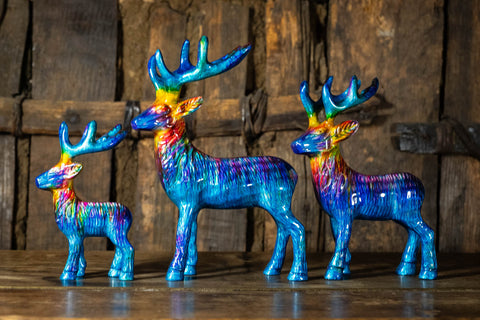 Rainbow Highland Stag Medium 14 cm (Trade min 4 / Retail min 1) - PREORDER NOW FOR MARCH DELIVERY