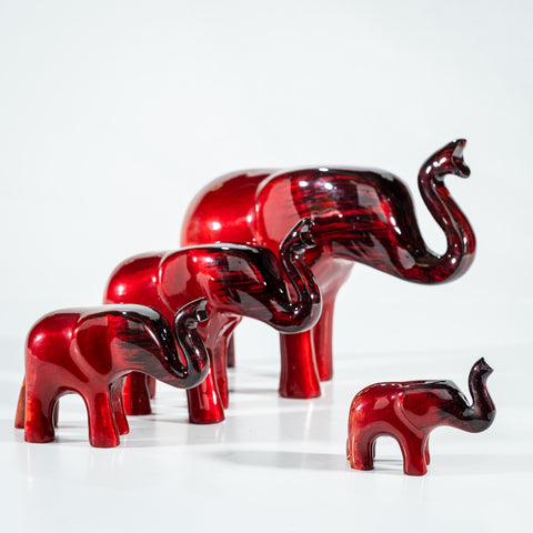 Brushed Red Elephant Trunk Up Large 12 cm (Trade min 4 / Retail min 1)