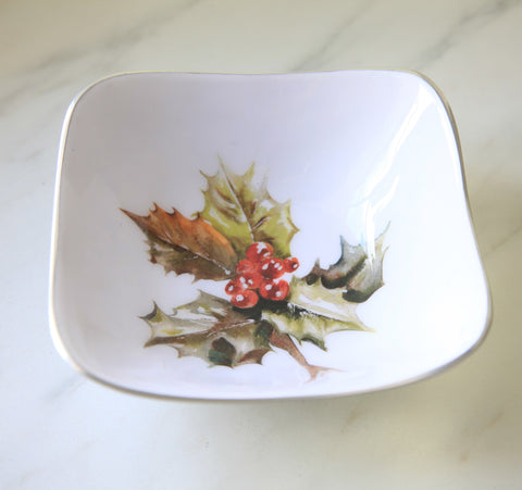 Holly Square Bowl (Trade min 4 / Retail min 1)