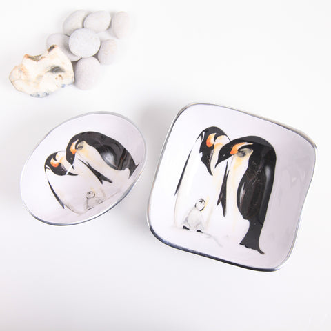 Penguin Oval Bowl Small (Trade min 4 / Retail min 1)