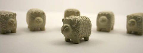 Mini Soapstone Sheep 3 cm (24 display box - min 24)