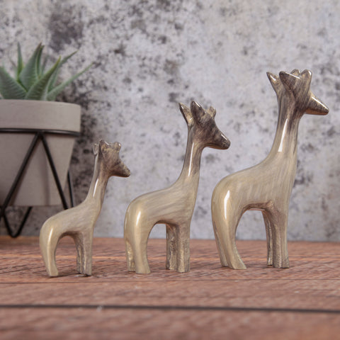 Brushed Silver Giraffe Medium 12 cm (Trade min 4 / Retail min 1)