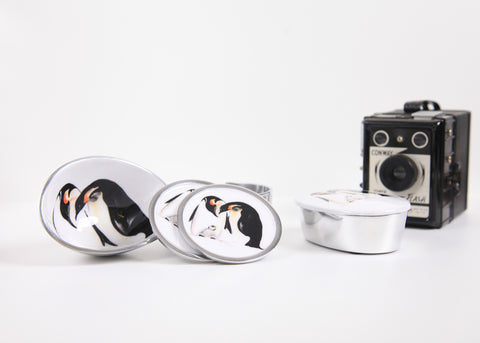 Penguin Oval Bowl Petite (Trade min 4 / Retail min 1)